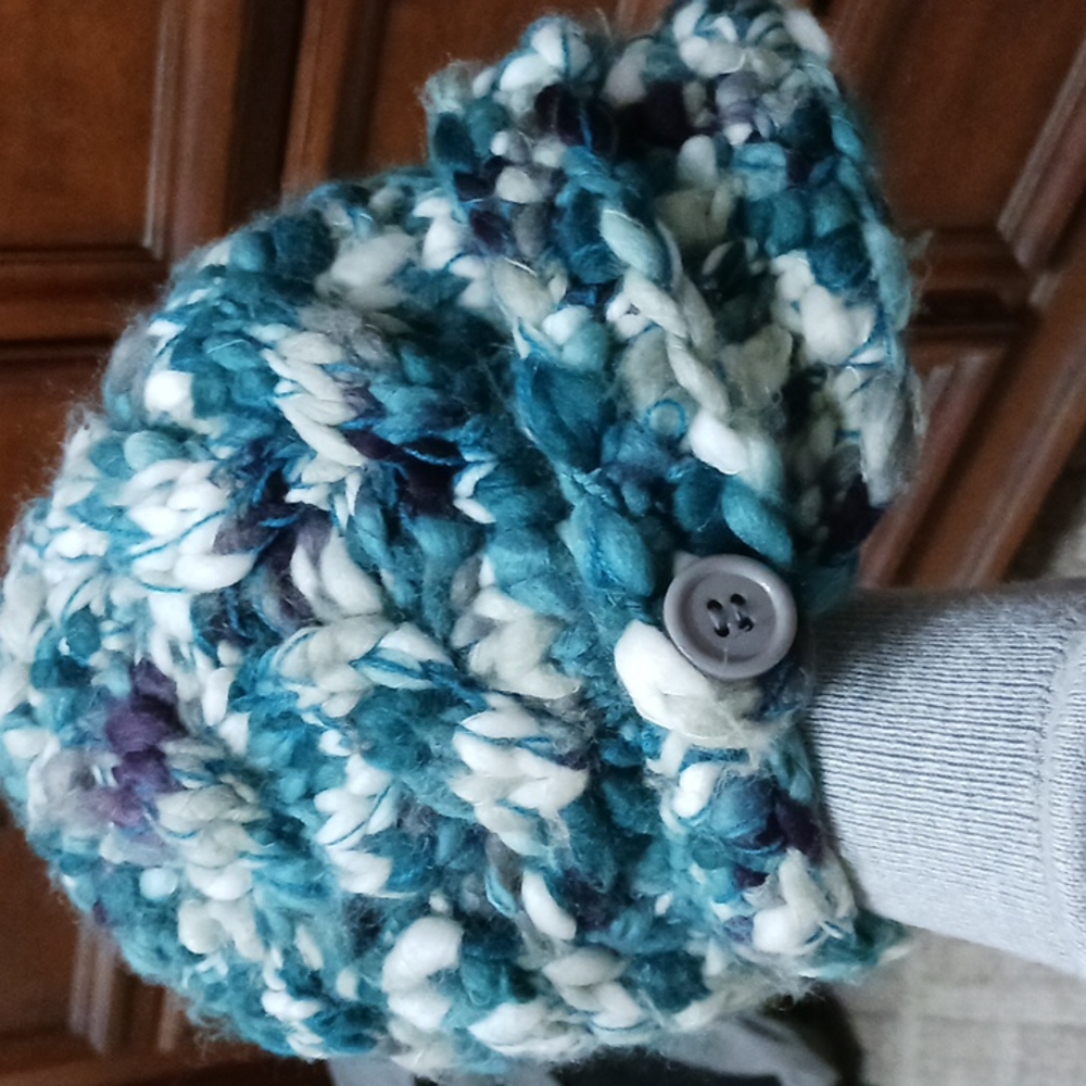Women's Knitted Chaos Hat